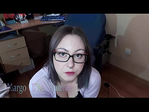 ❤️ 안경을 쓴 섹시한 여자가 카메라에 딜도를 빤다. 포르노 우리 ko.villagesexvideos.ru ❌❤